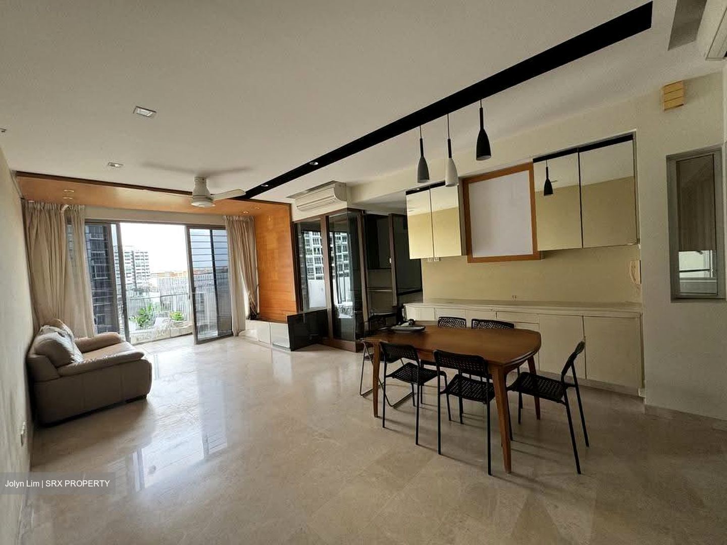 Grandeur 8 (D20), Condominium #635938061